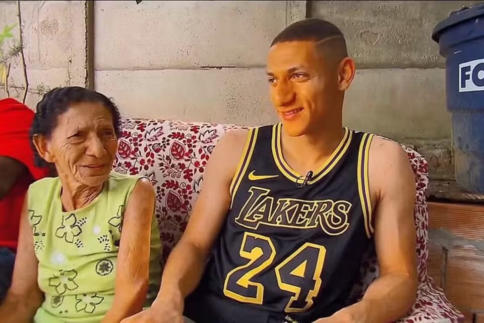 Richarlison e sua bisavó Julita
