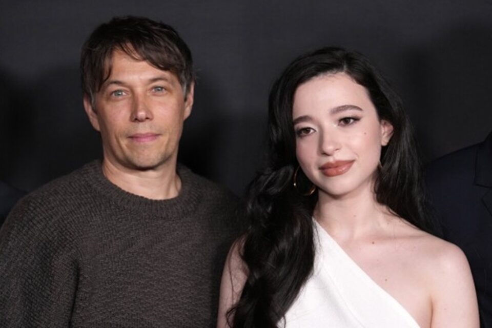 Sean Baker vence o Oscar de Melhor Direção pelo filme "Anora" Baker já havia sido aclamado por filmes como "Tangerine" e "Projeto Flórida"