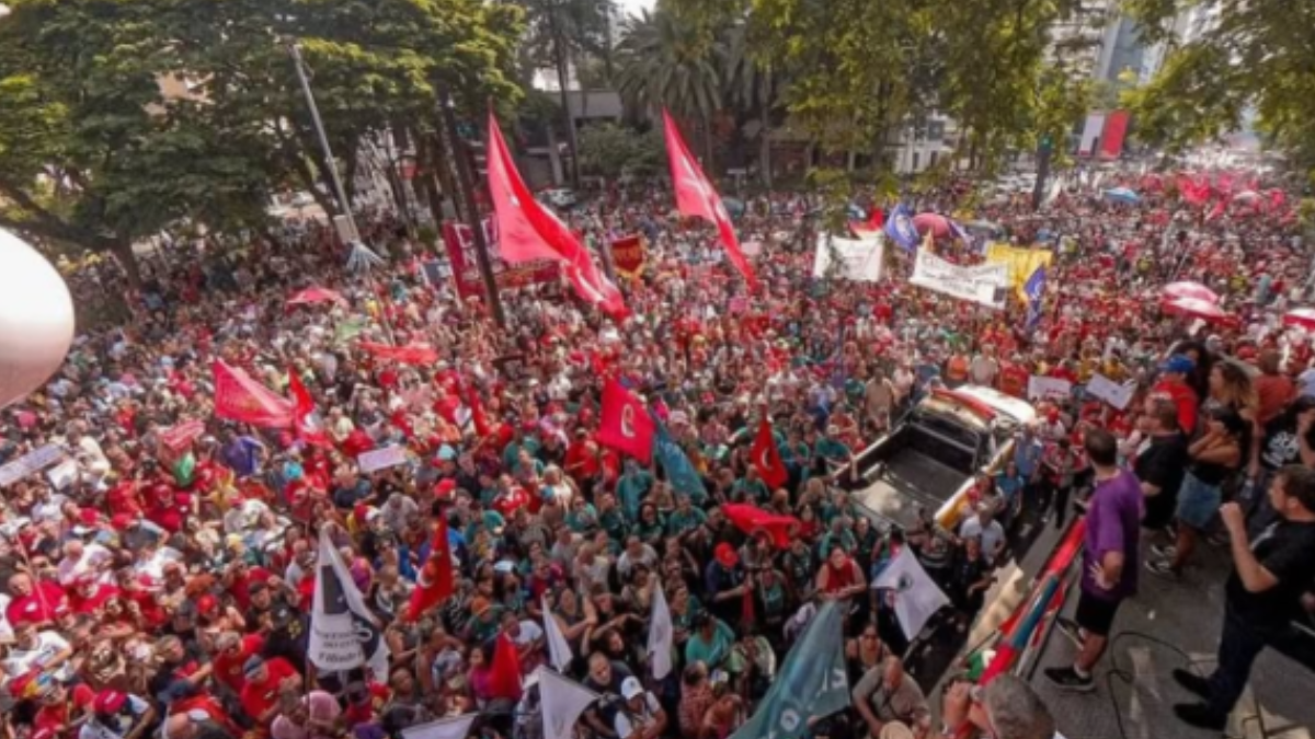 Manifestação contra anistia em São Paulo (Foto: Reprodução)