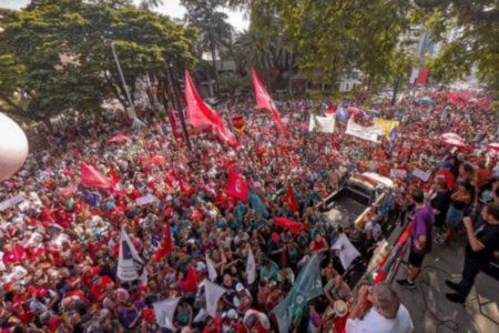 Manifestação contra anistia em São Paulo (Foto: Reprodução)