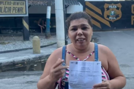 Mulher presa por engano no RJ (Foto: Reprodução)