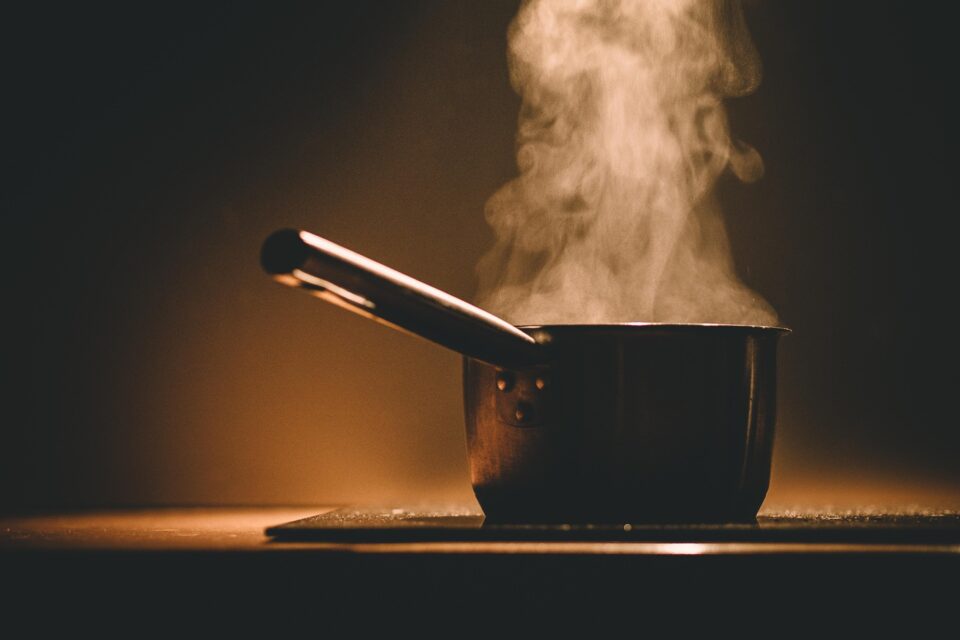pot-820012_1920