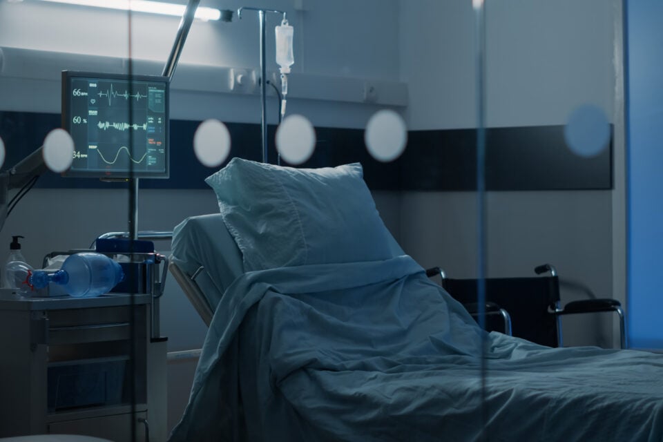 Imagem que ilustra a matéria Goiânia ampliará leitos de UTI após mortes de pacientes na fila de espera