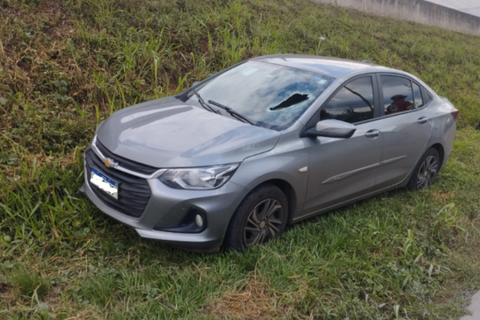 Motorista de aplicativo morre após ser atingido por peça que se soltou de caminhão na BR-153