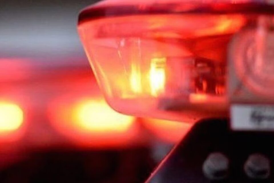 Mulher é assassinada no DF após ser atacada com faca e pedaço de madeira