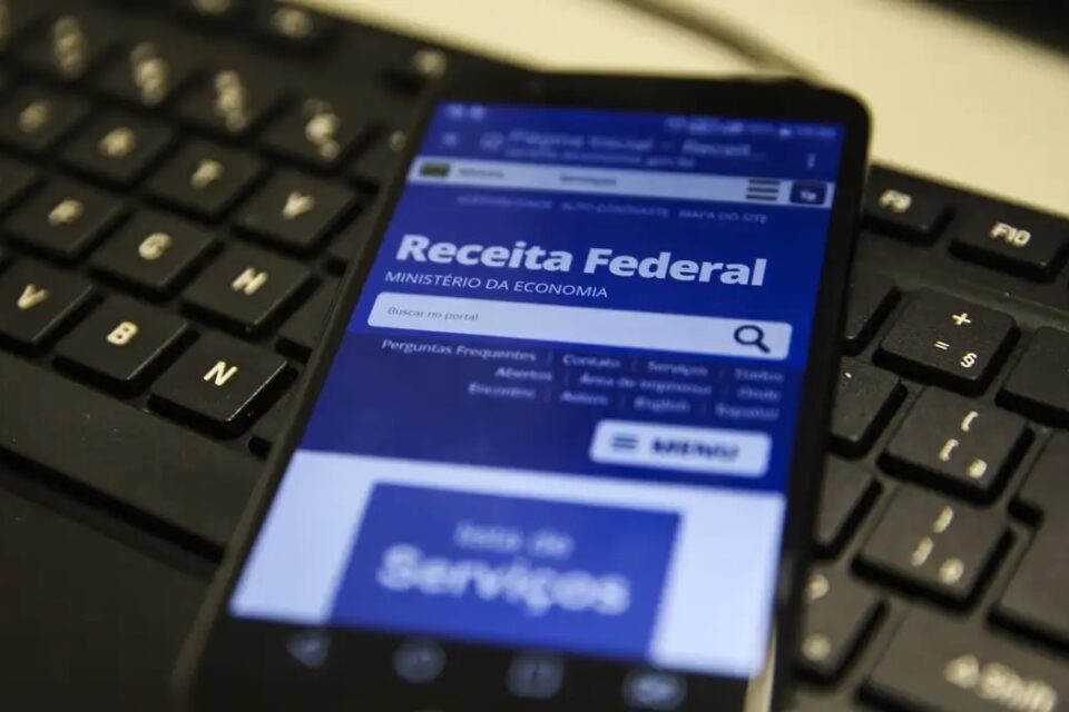 Declaração do Imposto de Renda 2025 começa nesta segunda-feira (17); veja o que mudou Rendimento tributável que obriga a declaração