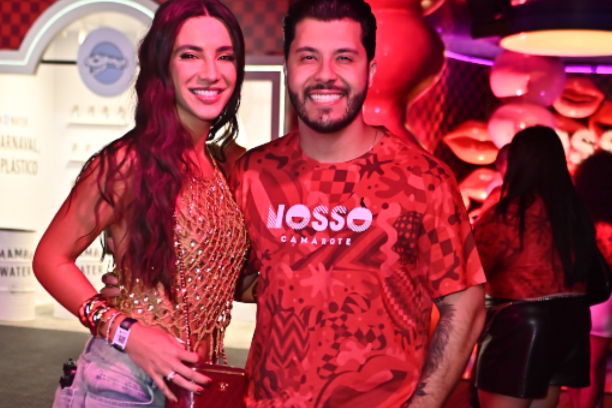Murilo Huff e Gabriela Versiani no carnaval do Rio de Janeiro (Foto: Agnews)
