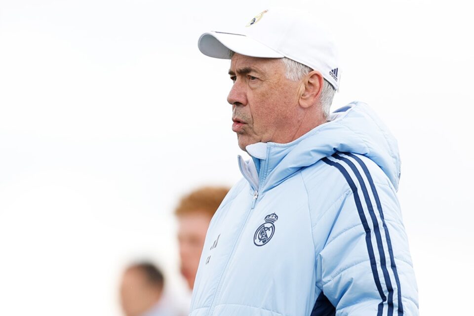 Ancelotti em treino do Real Madrid