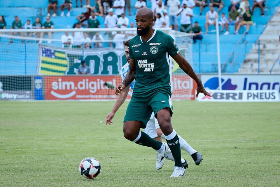 Messias em jogo do Goiás contra o Crac