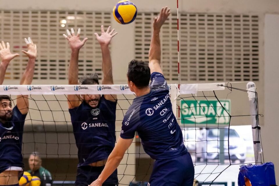 Goiás encara São jose em duelo decisivo na Superliga