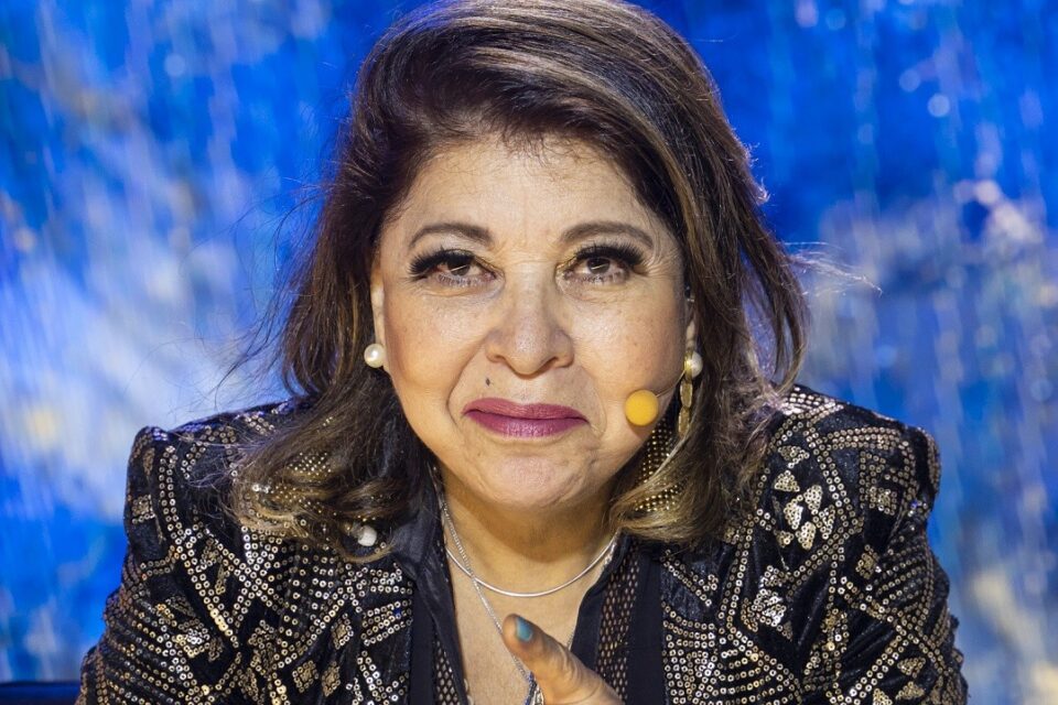Cantora revelou ainda o motivo de ter escondido bissexualidade Roberta Miranda diz que ela e o pai se apaixonaram pela mesma garota