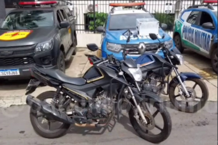 Motos alugadas foram recuperadas e apreendidas pela Polícia (Foto: Reprodução)