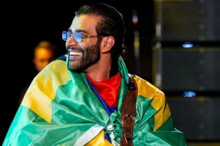 Vídeo: Gusttavo Lima desiste de candidatura à presidência em 2026: "Não tenho partido e nem serei político", disse sertanejo