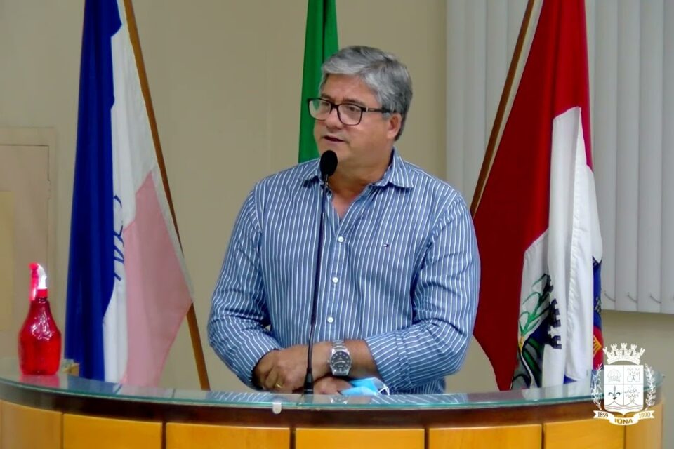 Prefeito faz "homenagem" ao Dia das Mulheres: "louças ficam limpas graças a elas" "É um discurso histórico, remota o século passado"