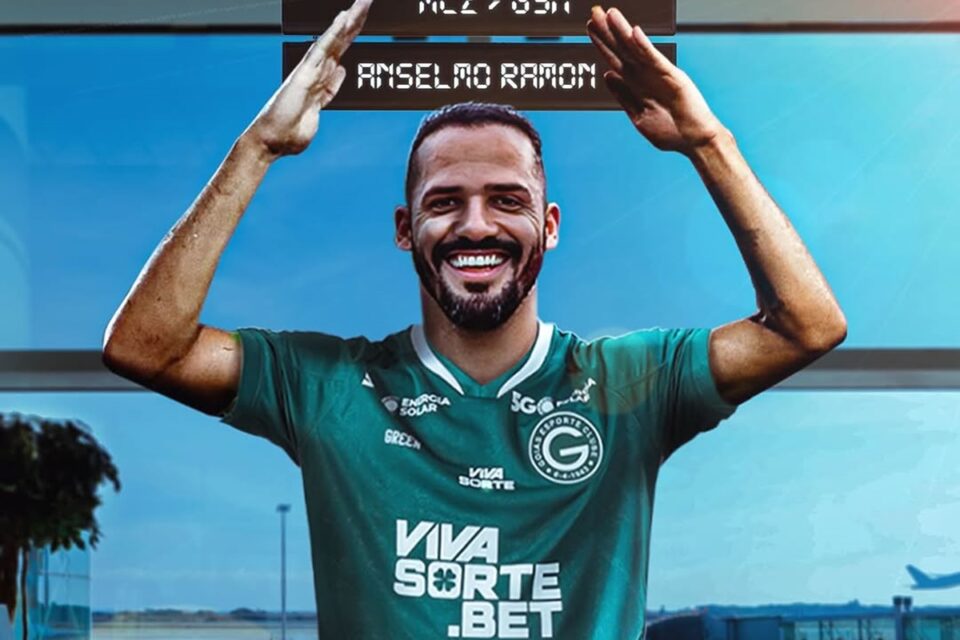 Arte do Goiás sobre a contratação do atacante Anselmo Ramon