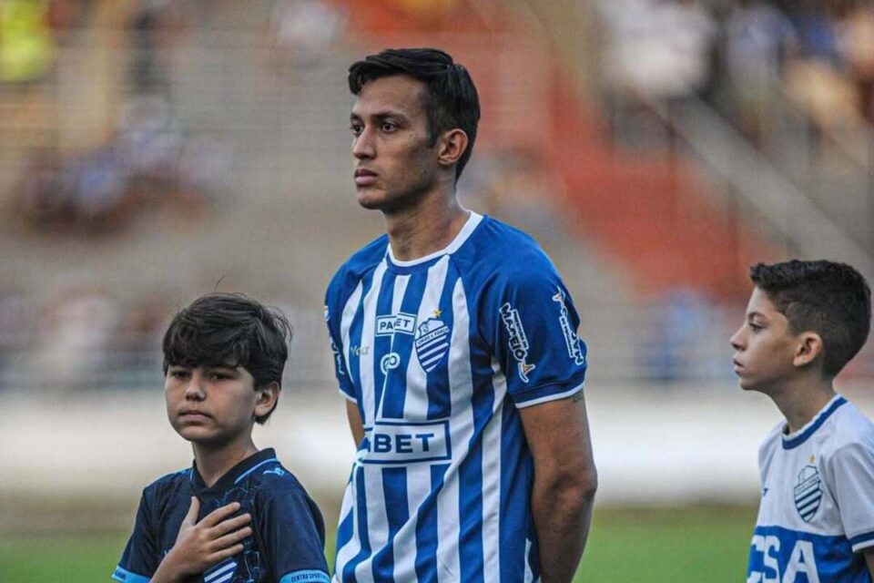 Brayann está na mira do Goiás para a Série B