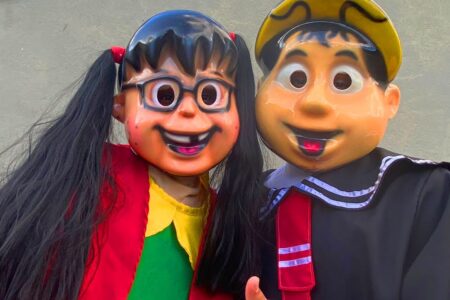 Chiquinha da Carreta Furacão é agredida por passageira em Minas Gerais; vídeo Chaves e Quico defenderam a amiga e apartaram a confusão