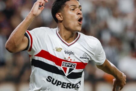 São Paulo empata com Ceará