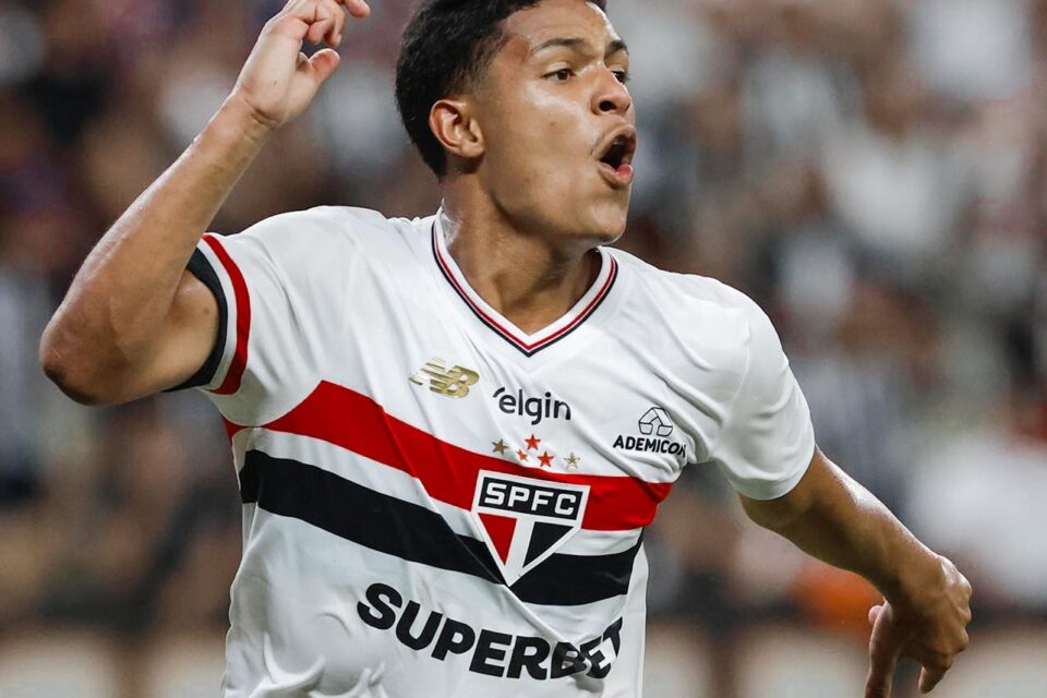 São Paulo empata com Ceará