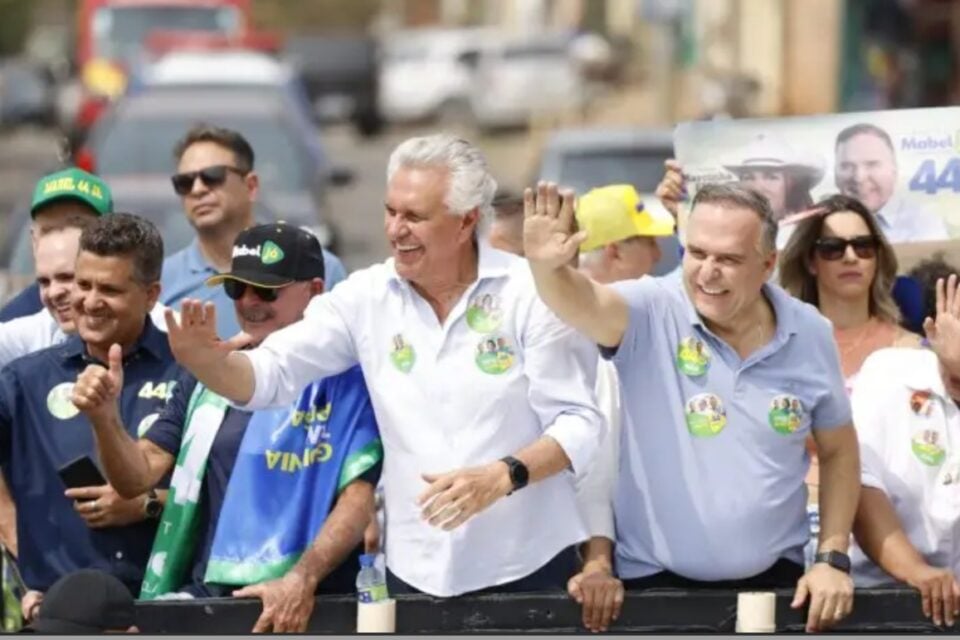 Caiado e Mabel em carreata nas eleições de 2024
