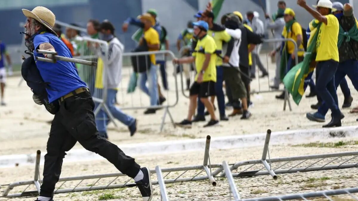 Tentativa de golpe de 8/1: réus fugiram para Argentina (Foto: Agência Brasil)