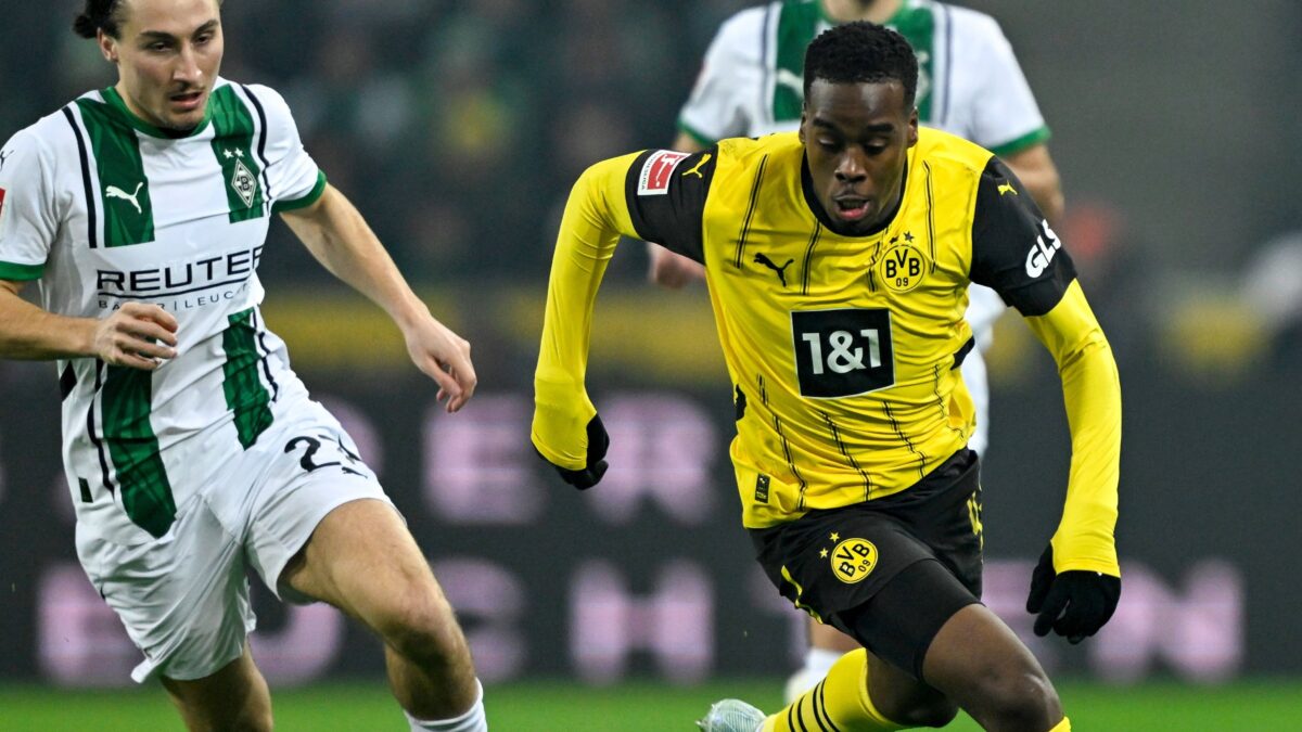 Borussia Mönchengladbach 1x1 Borussia Dortmund, no primeiro turno do Campeonato Alemão
