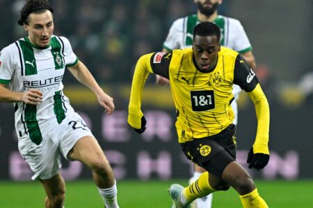 Borussia Mönchengladbach 1x1 Borussia Dortmund, no primeiro turno do Campeonato Alemão