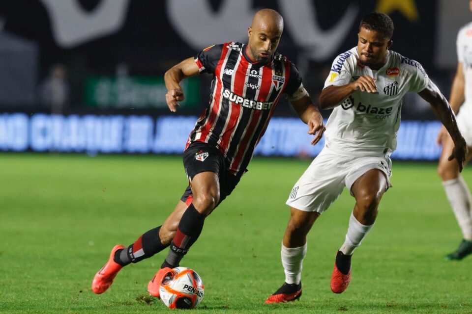 Partida entre São Paulo e Santos pelo Paulistão