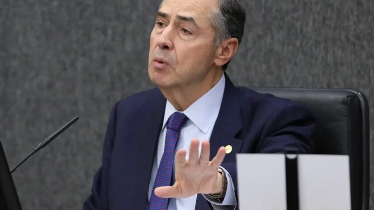 Ministro Luís Roberto Barroso: resposta à Economist (Foto: Agência Brasil)