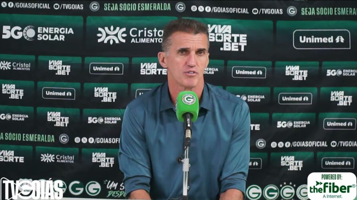 Vagner Mancini lamenta resultado, principalmente da forma que foi.