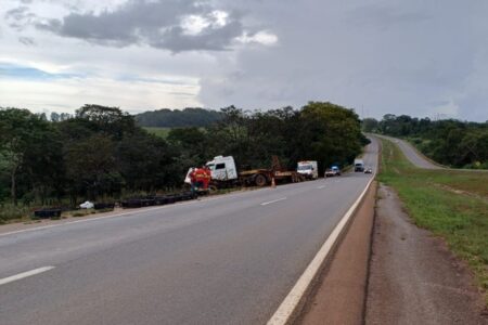 Homem morre atropelado por caminhão na BR-060, em Anápolis