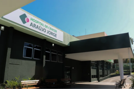 Hospital Araújo Jorge suspende atendimento de radioterapia a partir desta segunda-feira (14)
