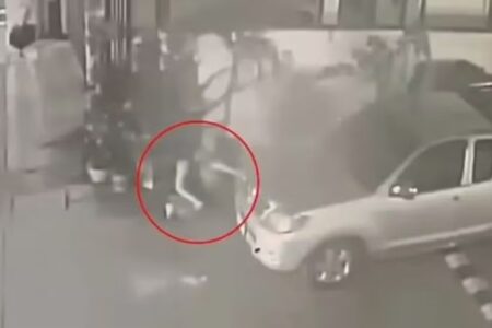 Mulher dá à luz durante festival e abandona o bebê na rua Piyathida teria escondido a gravidez e estava alcoolizada no momento do parto