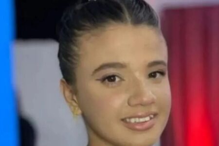 Jovem morre ao retirar celular da tomada e sofrer descarga elétrica, na Paraíba Simone de Cássia Galdino tinha 15 anos