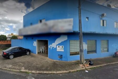 Homens rendem funcionários e roubam loja de armas em Catalão