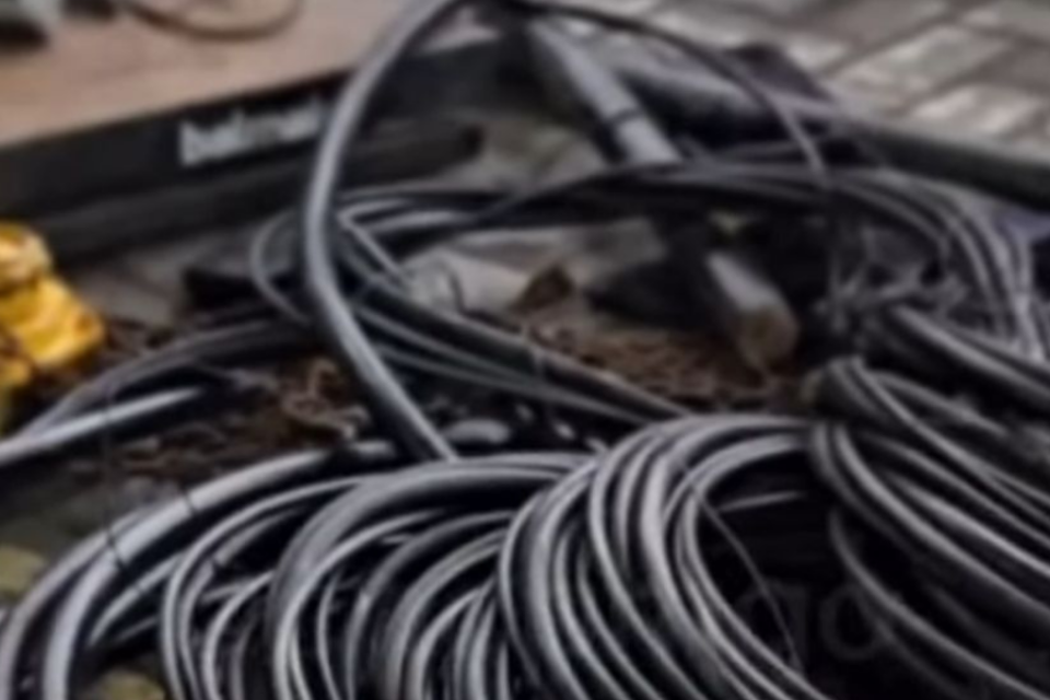 Quadrilha é presa suspeita de furtar 2,5 toneladas de fios de cobre em Goiânia