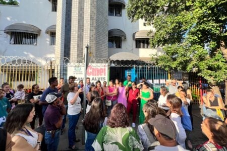 TCM suspende fechamento de Cmei em Goiânia