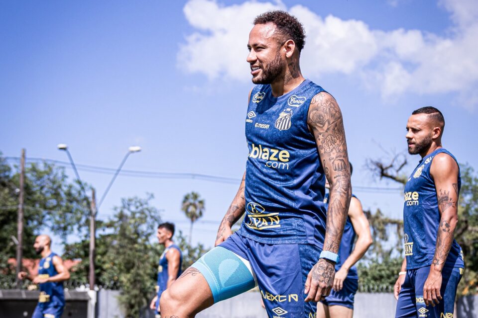 Neymar em treino pelo Santos