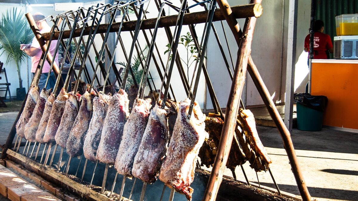 Feira gaúcha reúne moda, cultura e gastronomia em Goiânia