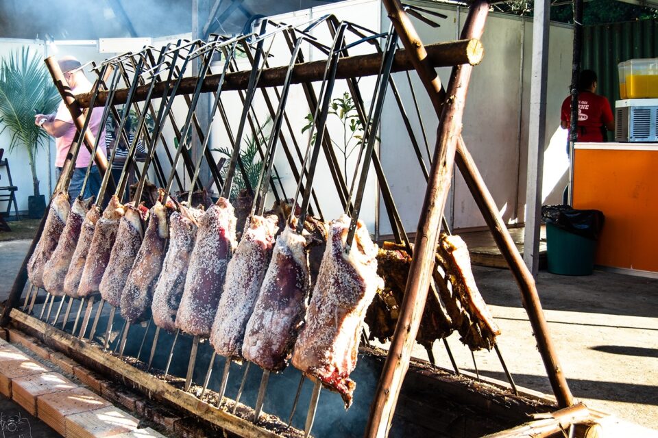 Feira gaúcha reúne moda, cultura e gastronomia em Goiânia