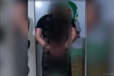 Homem preso por discriminação (Foto: Reprodução)