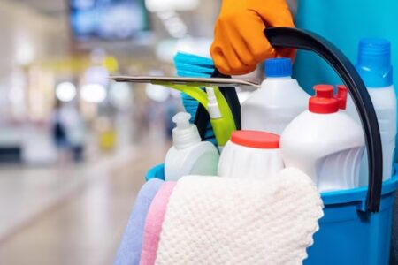 Idosa morre após inalar produto de limpeza em Goiânia misturou água sanitária com desengraxante automotivo