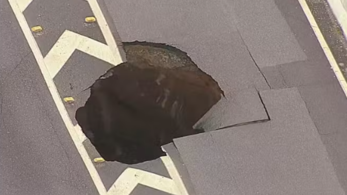 Prefeitura não sabe o que fez a cratera surgir na marginal Tietê (Foto: Reprodução/TV Globo)