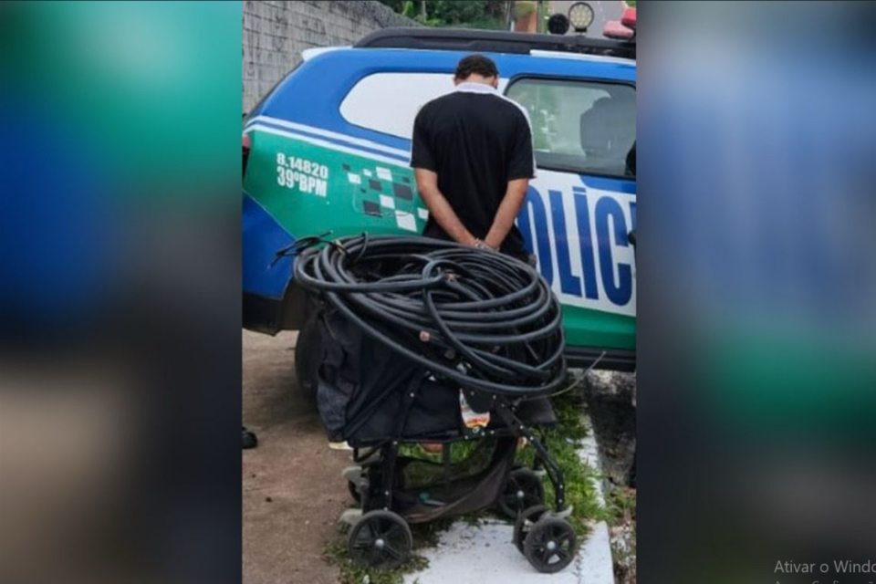 Homem é preso transportando fios de cobre furtados (Foto: Reprodução)