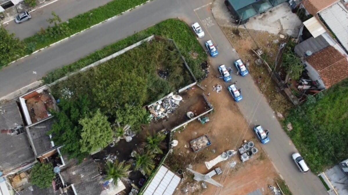 Imagem mostra uma foto área da operação