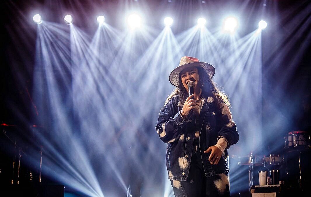 Luiza Martins grava DVD ‘Nostalgia Pura’ com participações especiais em Goiânia