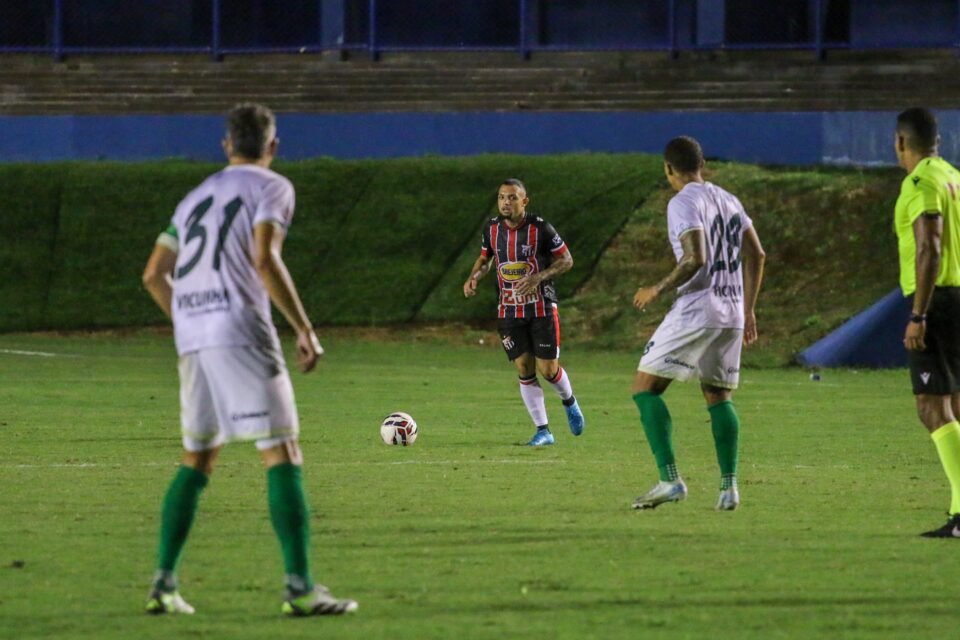 Anápolis empata com Floresta e segue sem vencer na Série C