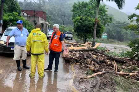 Chuva castiga o RJ (Foto: Defesa Civil)