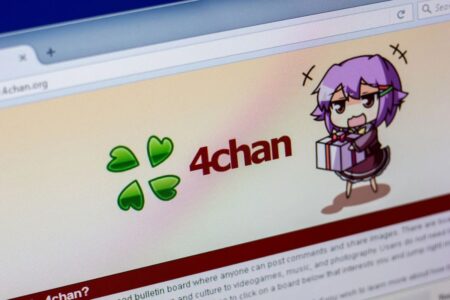 Fórum 4chan: falta de moderação abre brecha para disseminação de ódio (Foto: Reprodução)