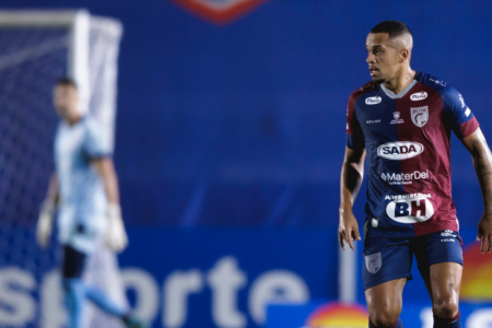 Miticov, novo reforço do Vila Nova